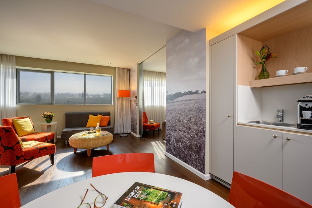 sadot hotel ben gurion airport an atlas boutique hotel