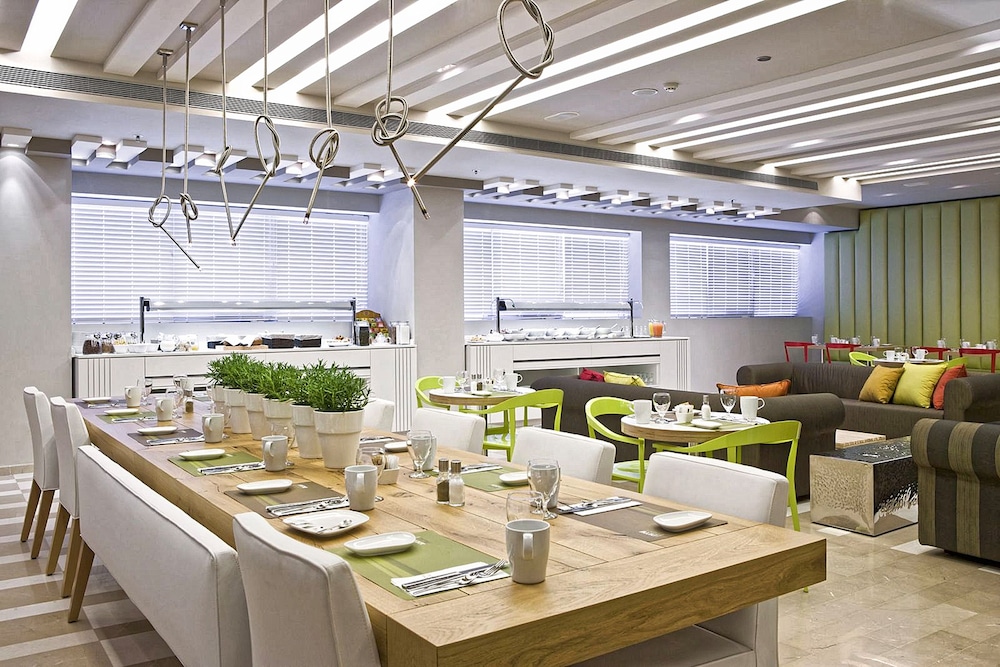 sadot hotel ben gurion airport an atlas boutique hotel