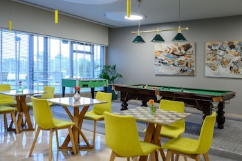 sadot hotel ben gurion airport an atlas boutique hotel