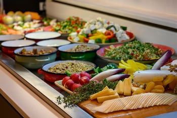 sadot hotel ben gurion airport an atlas boutique hotel