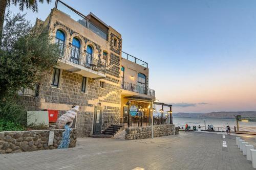 shirat hayam boutique hotel