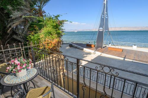 shirat hayam boutique hotel