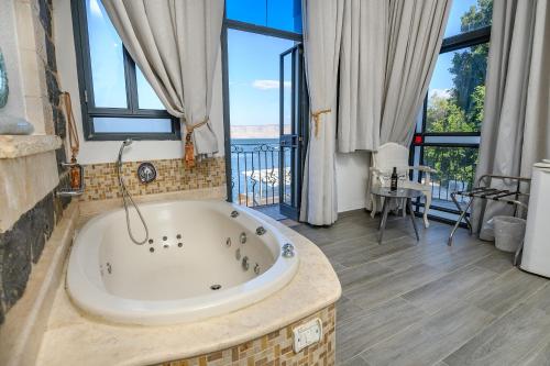 shirat hayam boutique hotel