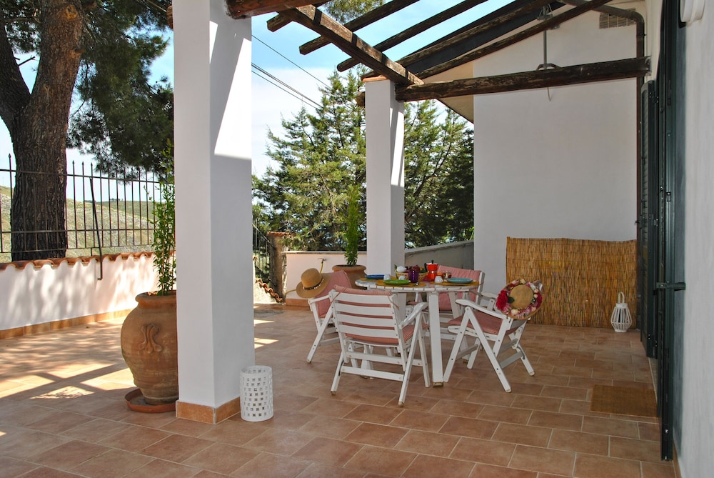 villa il corbezzolo rosso