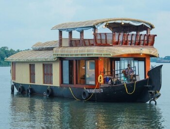 Private Houseboat,Kerala>>Ambalapuzha,3 star