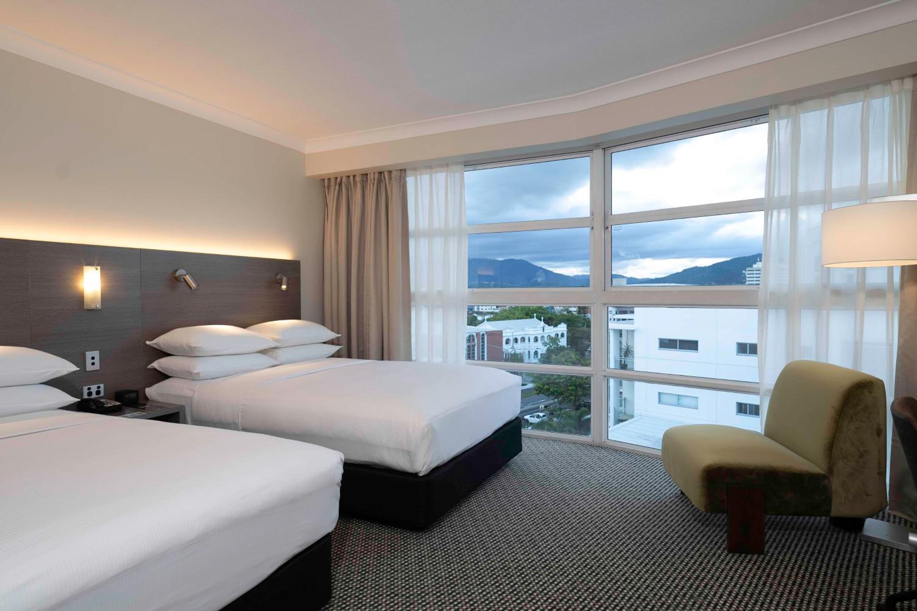 doubletree by hilton hotel cairns