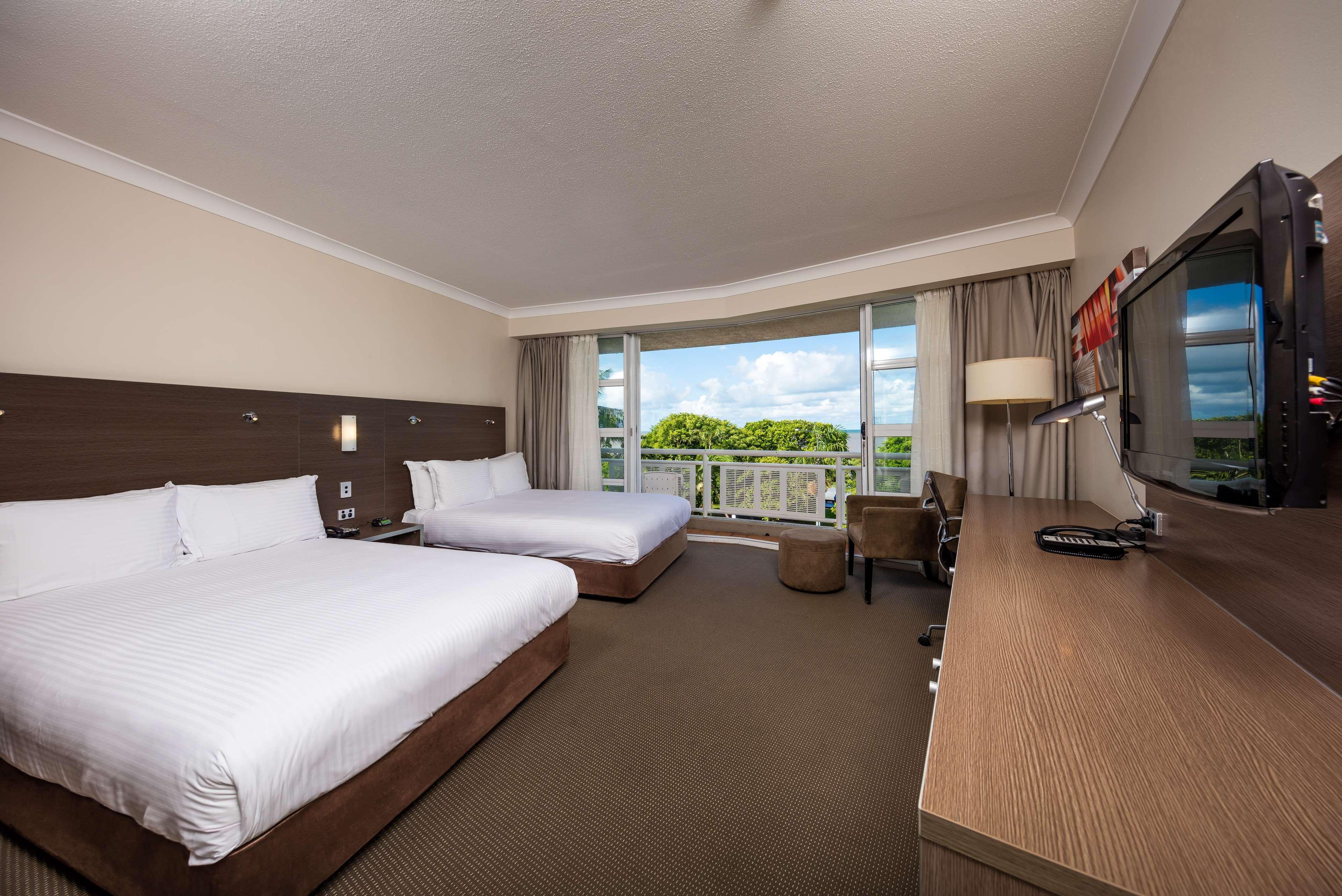 doubletree by hilton hotel cairns
