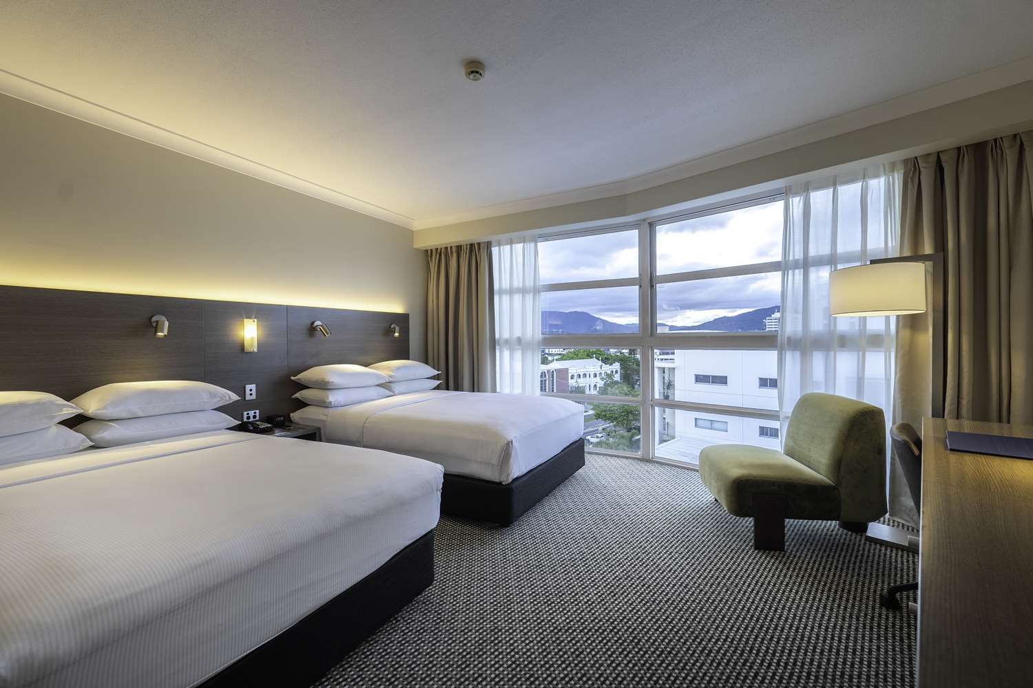 doubletree by hilton hotel cairns