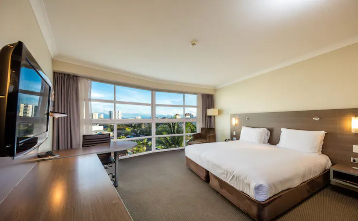 doubletree by hilton hotel cairns