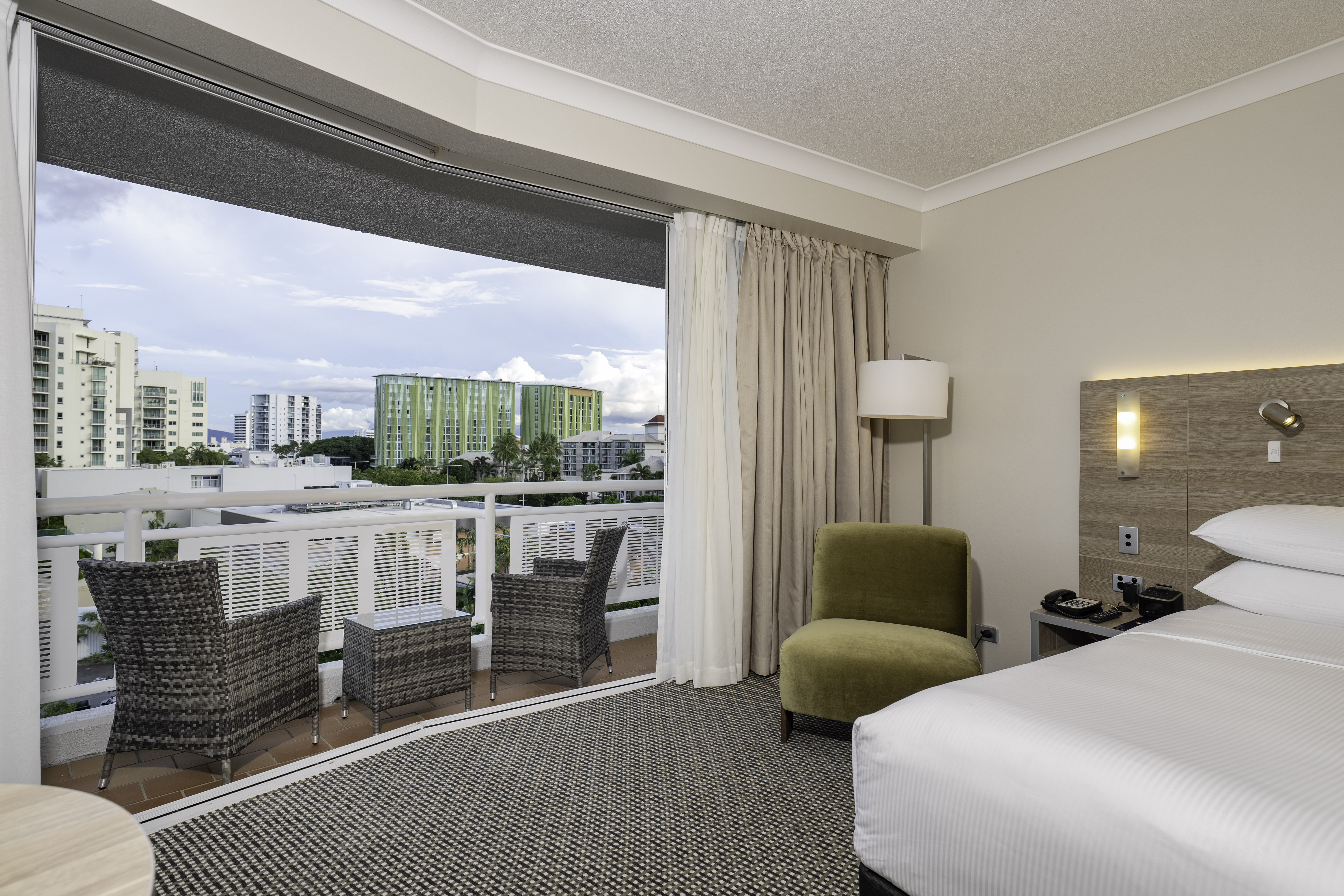 doubletree by hilton hotel cairns