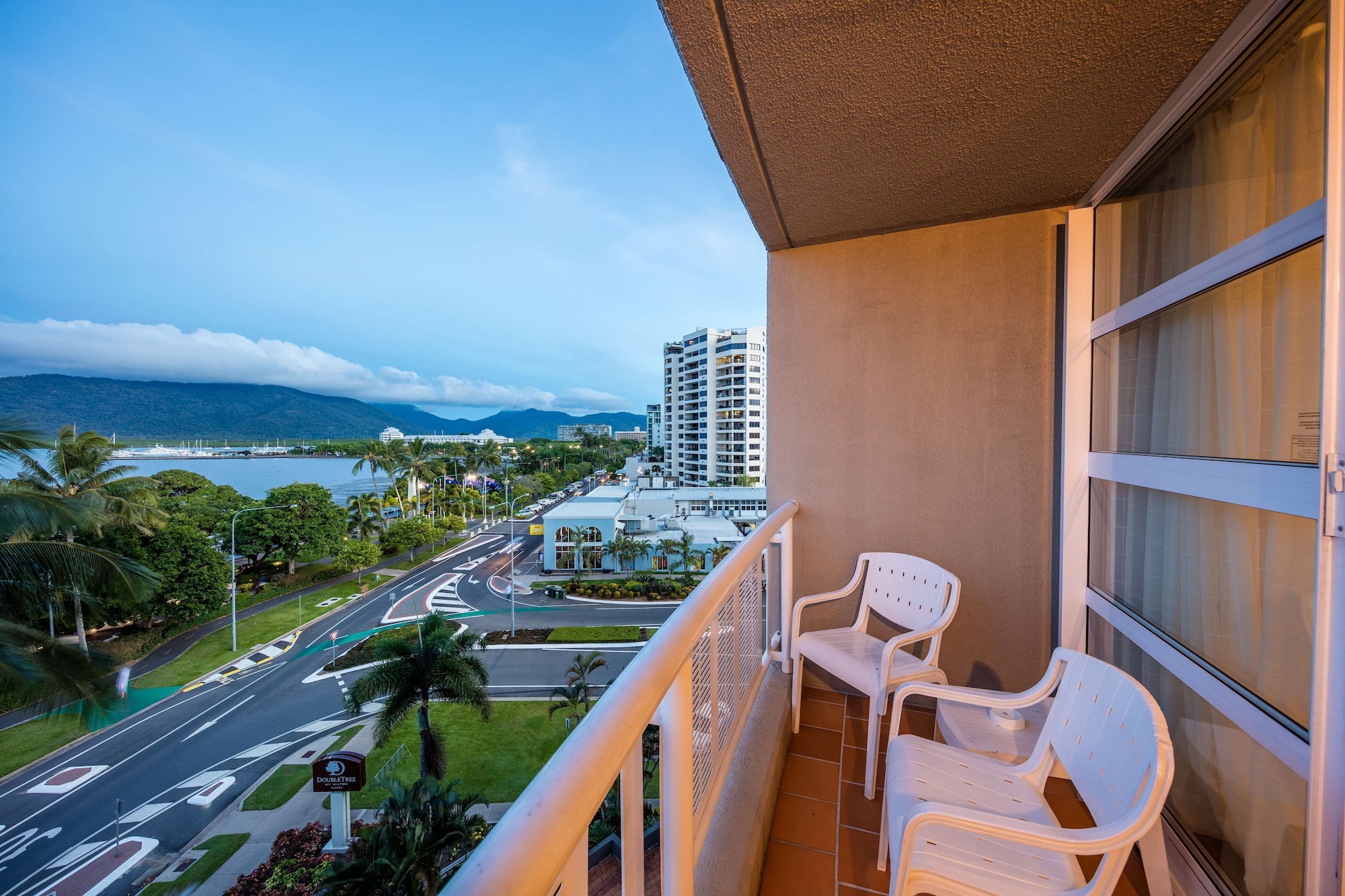 doubletree by hilton hotel cairns
