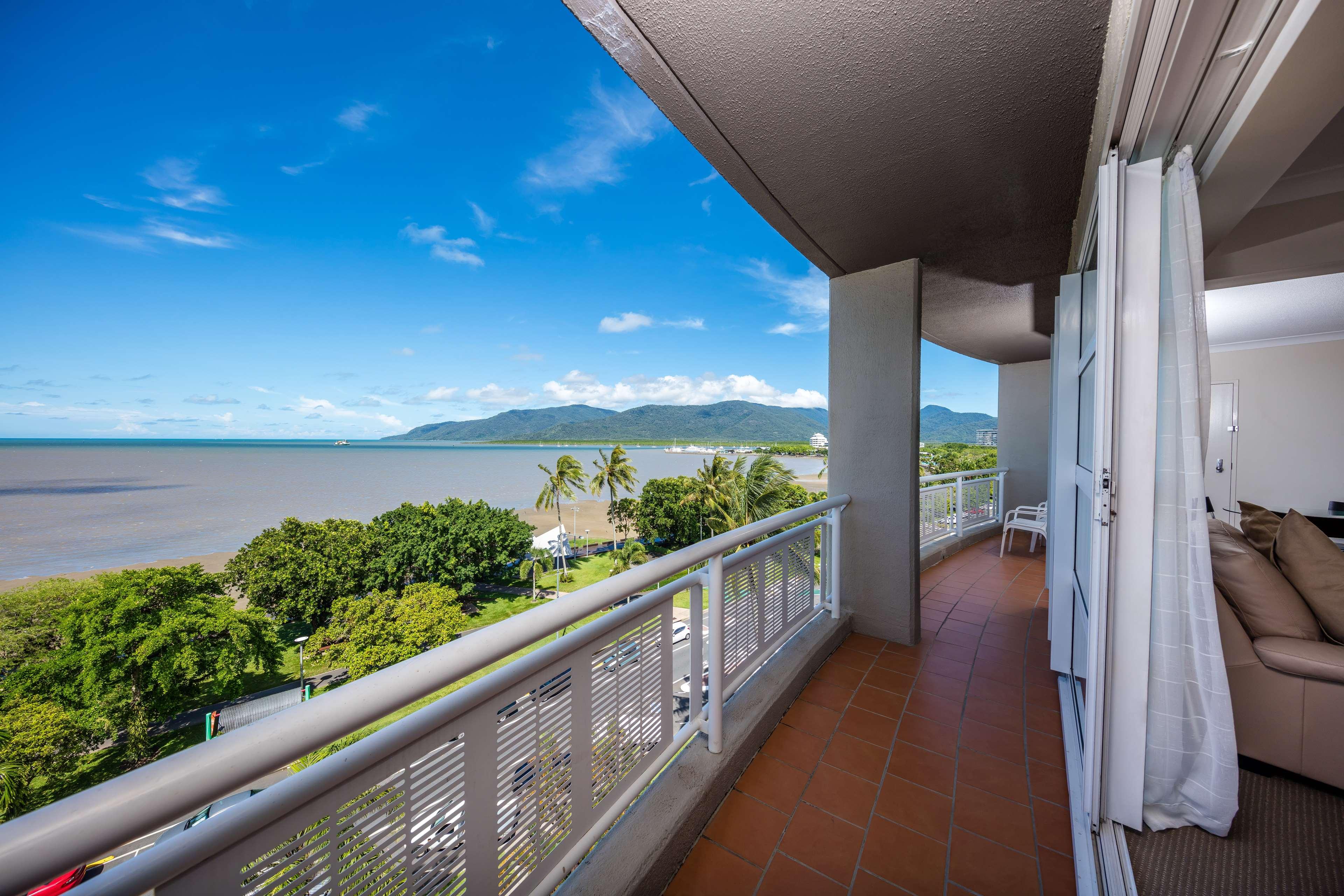 doubletree by hilton hotel cairns