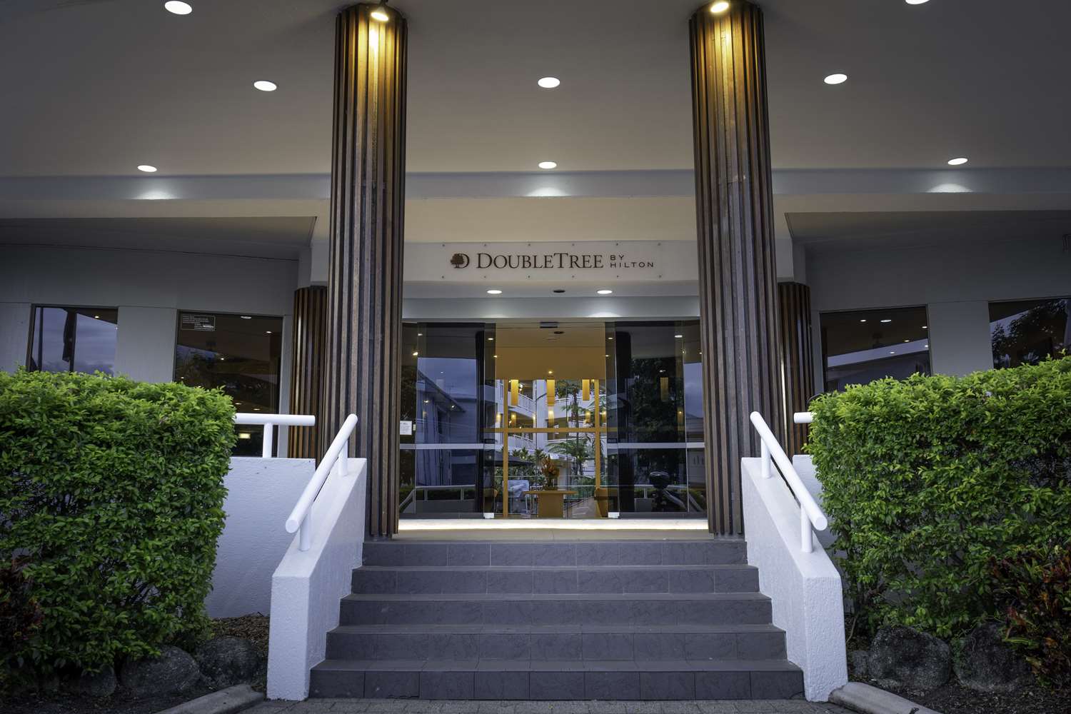 doubletree by hilton hotel cairns