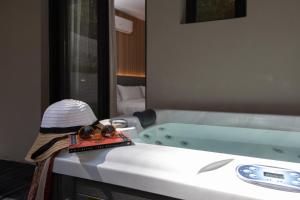 luxandeasy athens downtown residences