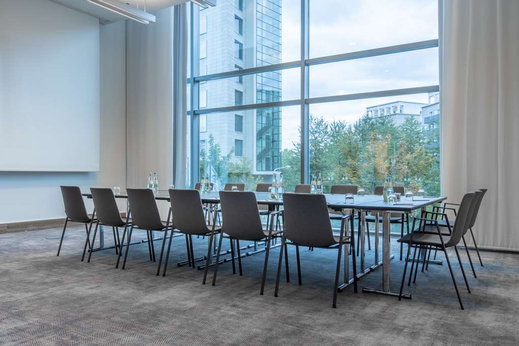 radisson blu hotel frankfurt