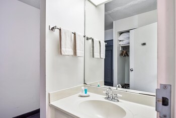 Second Conference Family Deluxe Bay View,,2.5 star