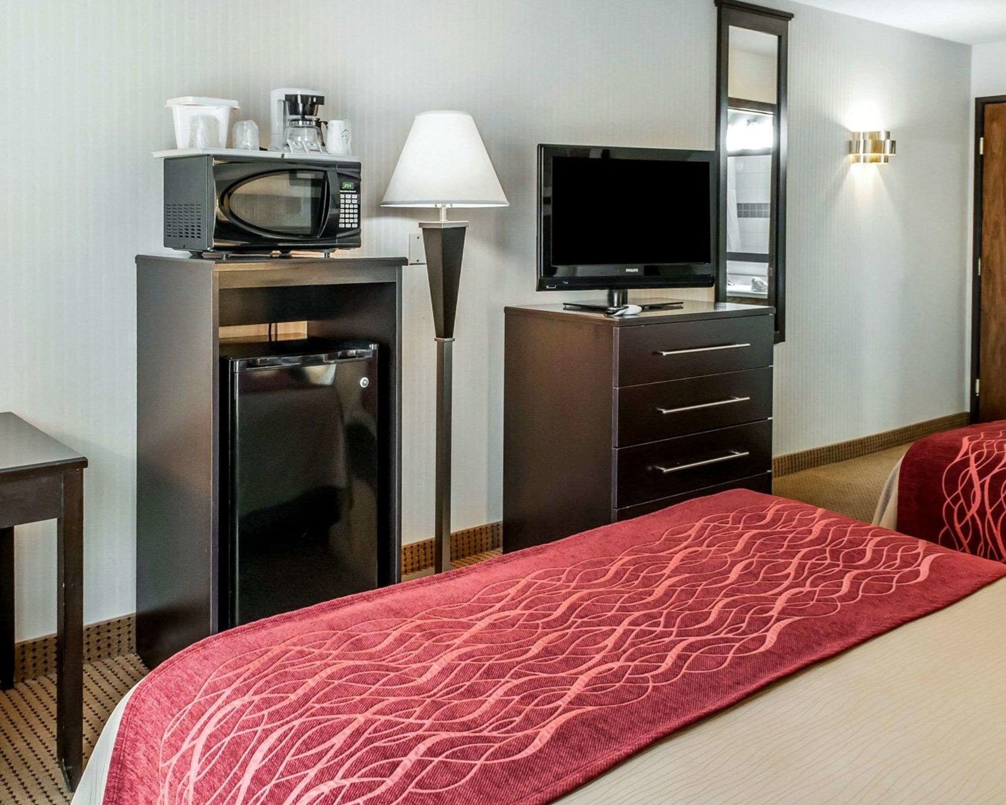 quality inn and suites farmington