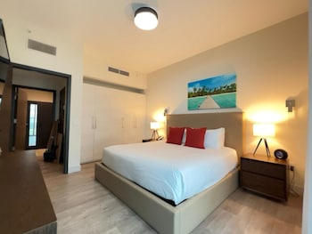 global rent apart costa hollywood