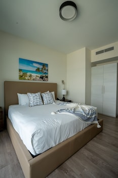 global rent apart costa hollywood