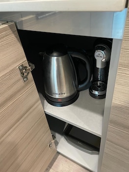 global rent apart costa hollywood