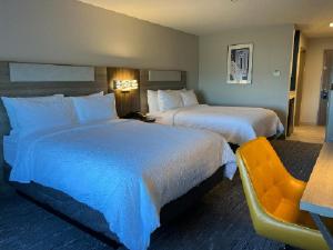 holiday inn express rensselaer an ihg hotel