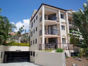 chevron palms holiday apartments by gold coast premium