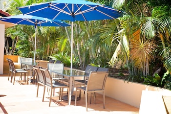 chevron palms holiday apartments by gold coast premium