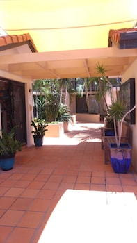 chevron palms holiday apartments by gold coast premium