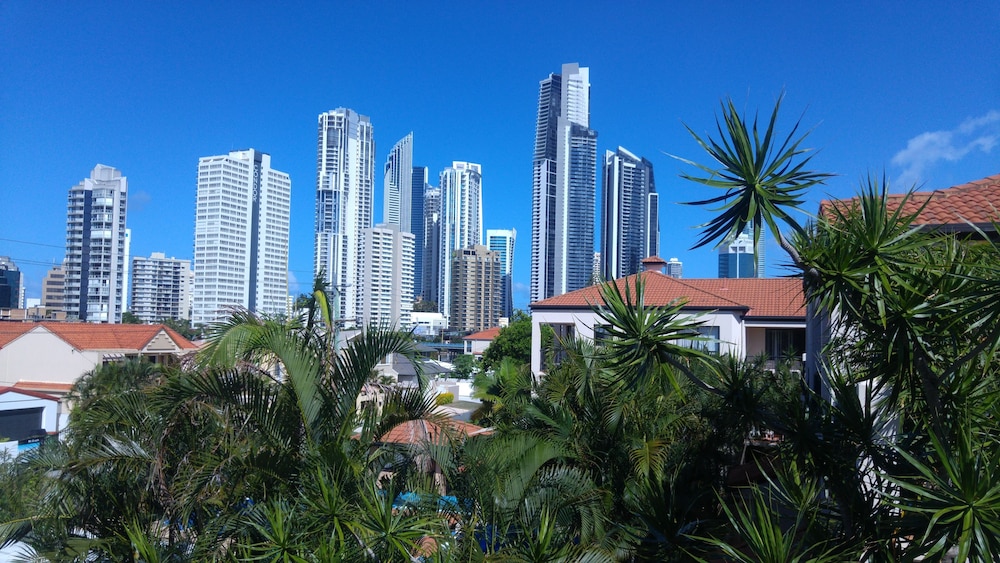 surfers paradise