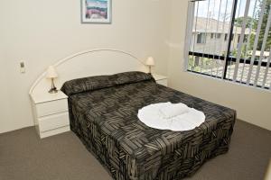 chevron palms holiday apartments by gold coast premium