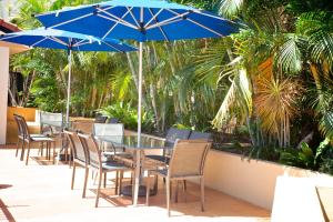 chevron palms holiday apartments by gold coast premium