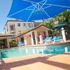 chevron palms holiday apartments by gold coast premium