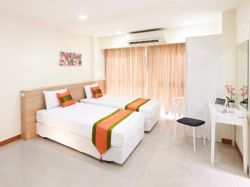 the plimplace hotel