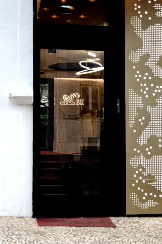 lisbon city hollywood hotel