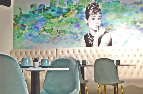 lisbon city hollywood hotel