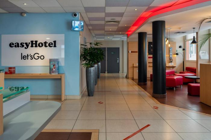 easyhotel nice old town