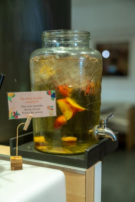 easyhotel nice old town