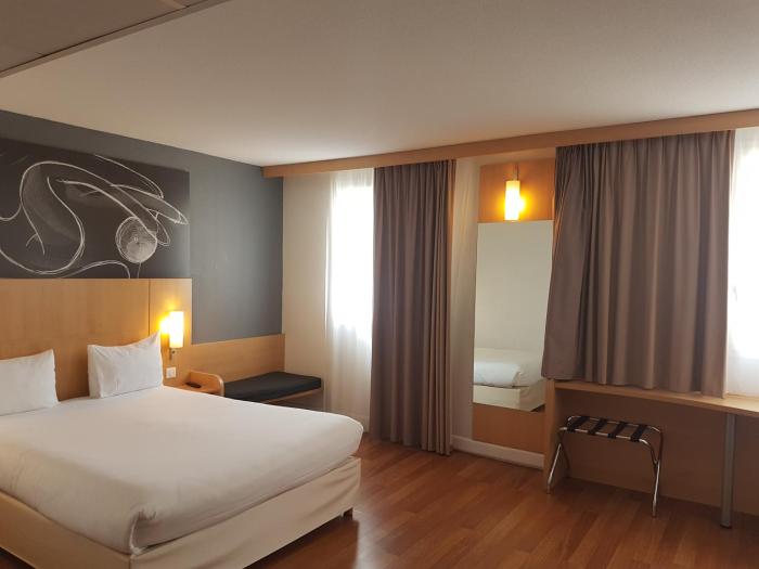 easyhotel nice old town