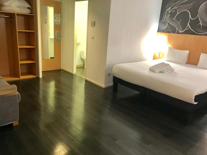 easyhotel nice old town