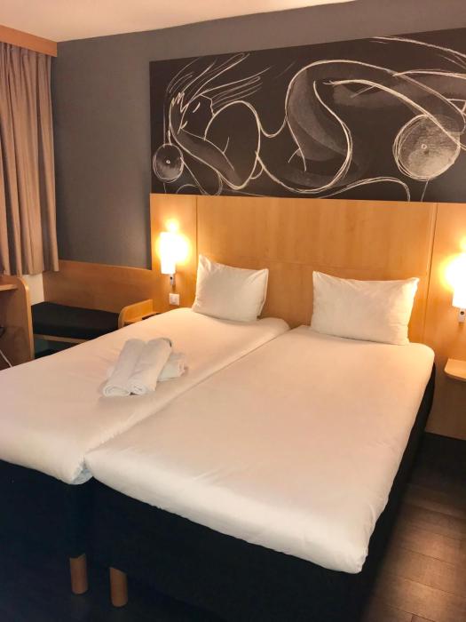 easyhotel nice old town