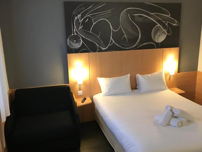 easyhotel nice old town