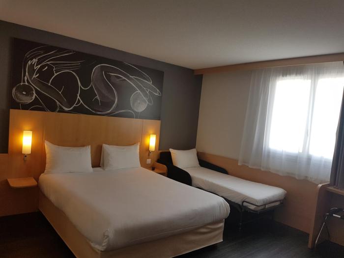 easyhotel nice old town