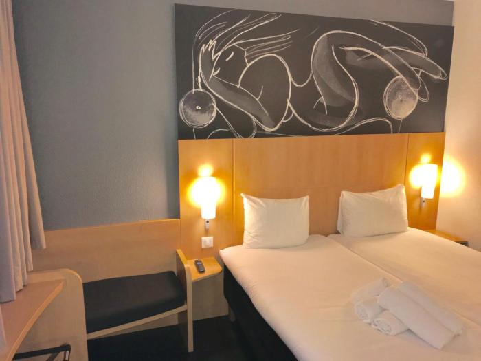 easyhotel nice old town