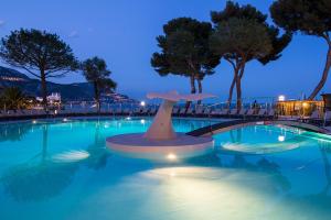 hotel vacances bleues delcloy