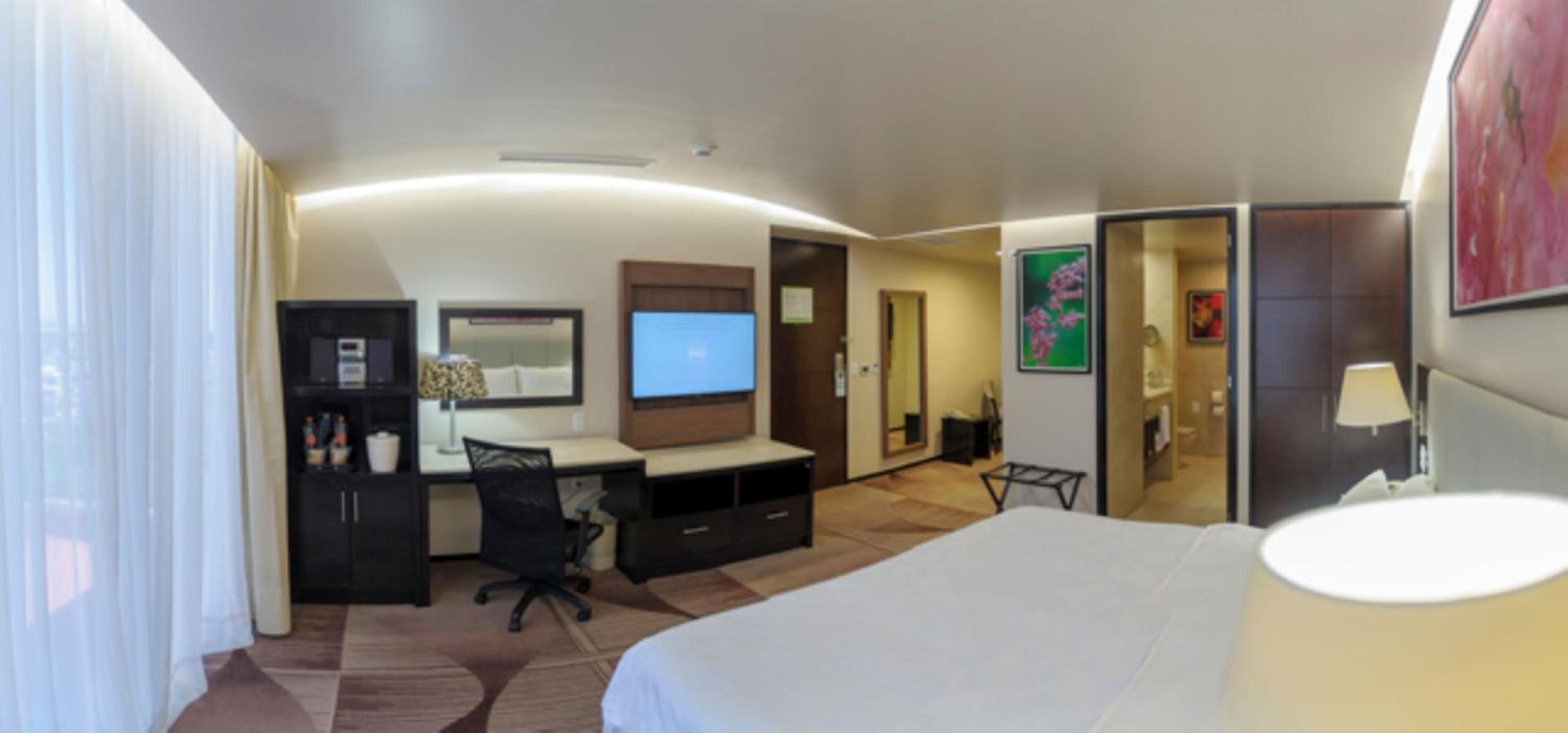 holiday inn hotel and suites medica sur by ihg