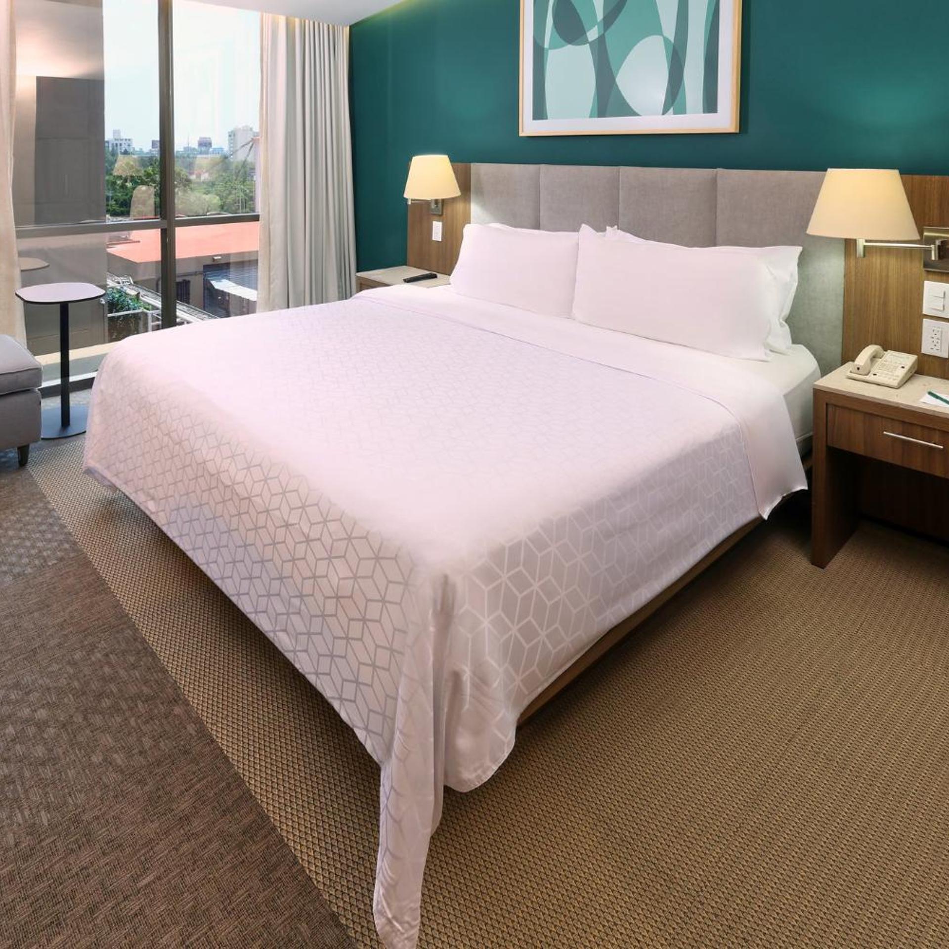 holiday inn hotel and suites medica sur by ihg