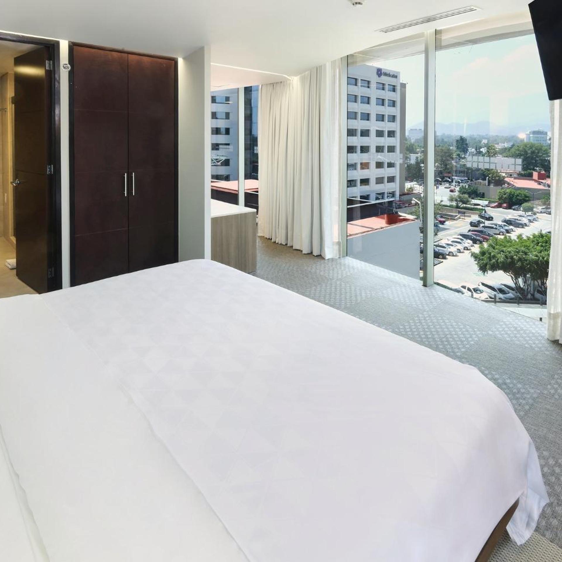 holiday inn hotel and suites medica sur by ihg