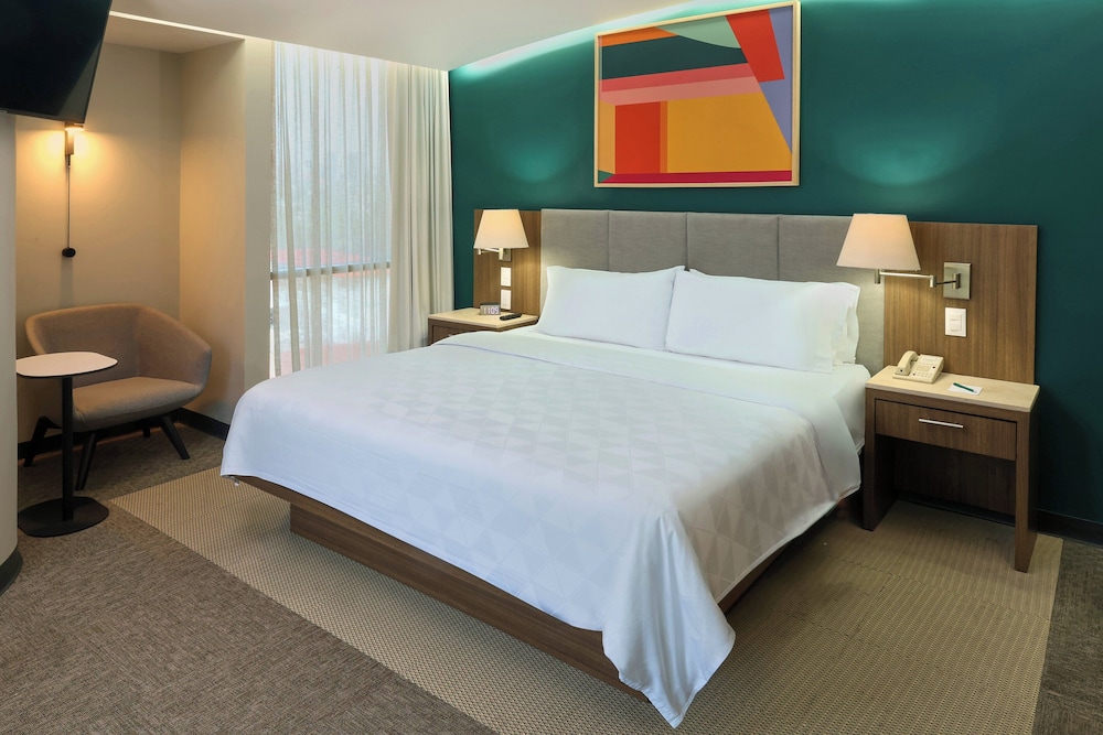 holiday inn hotel and suites medica sur by ihg