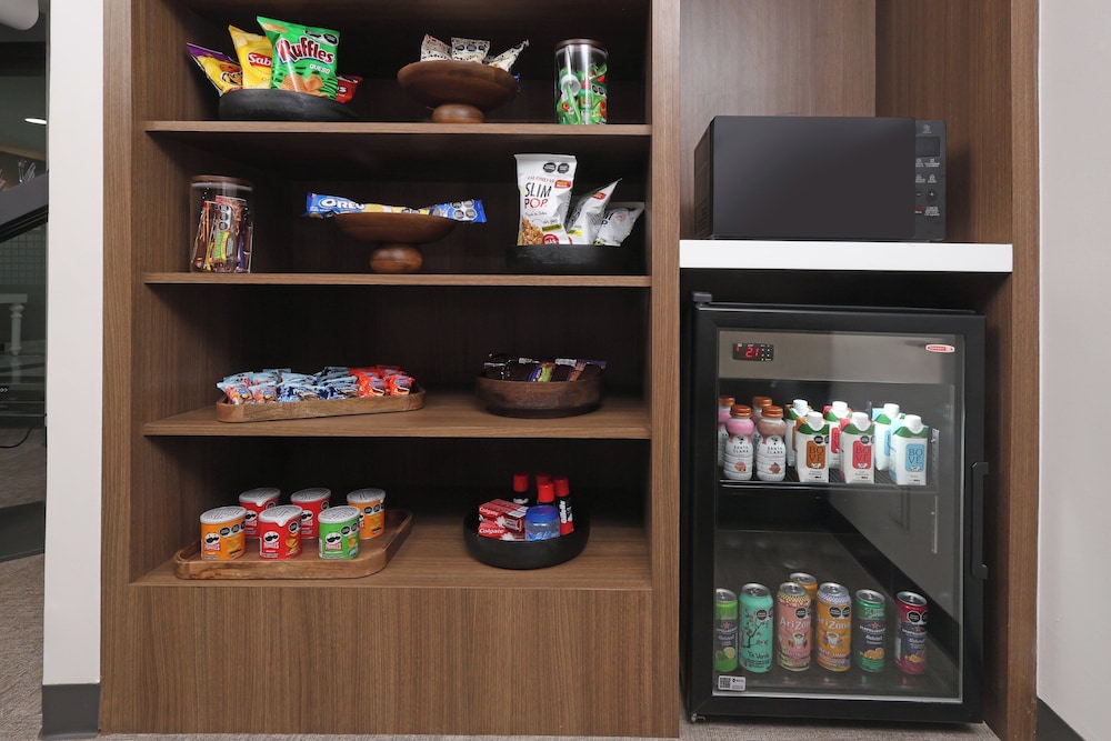 holiday inn hotel and suites medica sur by ihg