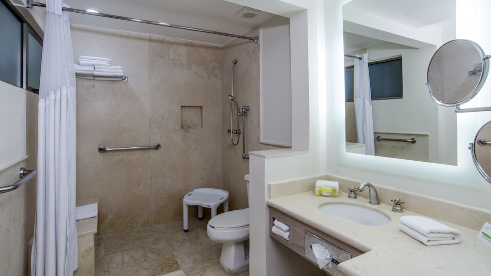 holiday inn and suites mexico zona reforma by ihg